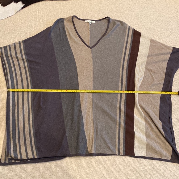 Tunic - Picture 7 of 7